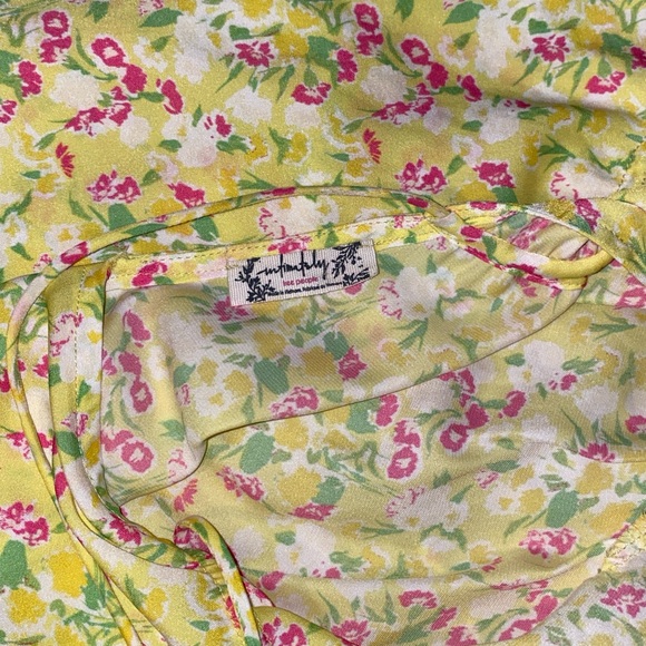 Intimataly Free People Yellow floral adjustable top, size small - Picture 3 of 4